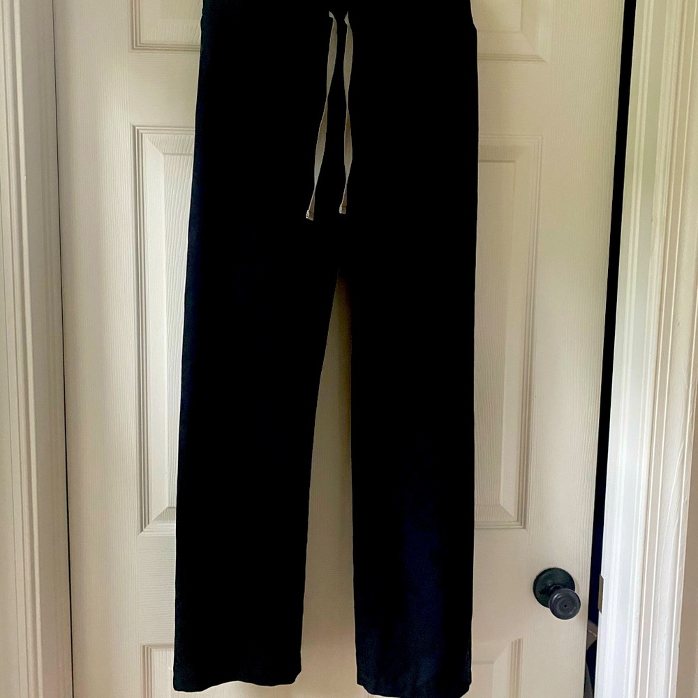 Figs black scrubs